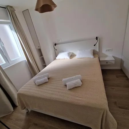 Apartment Tribunj Cvitan Tribunj (Sibenik-Knin)
