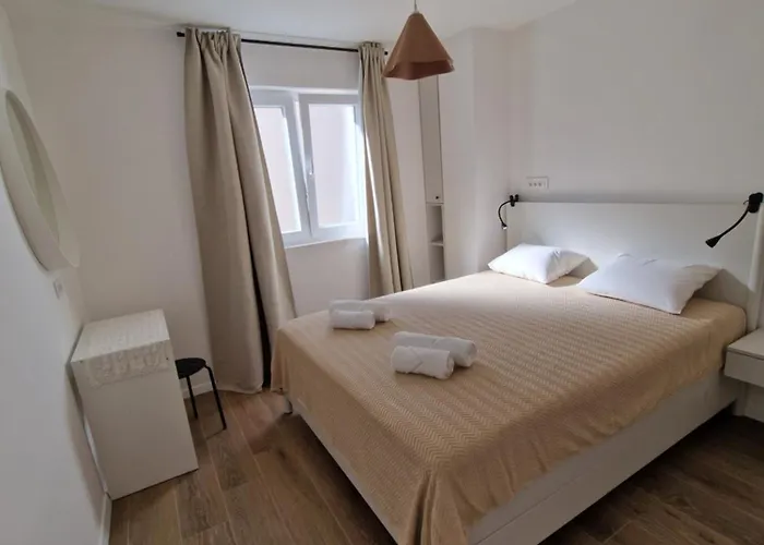 Tribunj Cvitan * Tribunj (Sibenik-Knin)