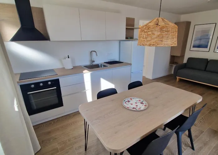 Tribunj Cvitan * Tribalj