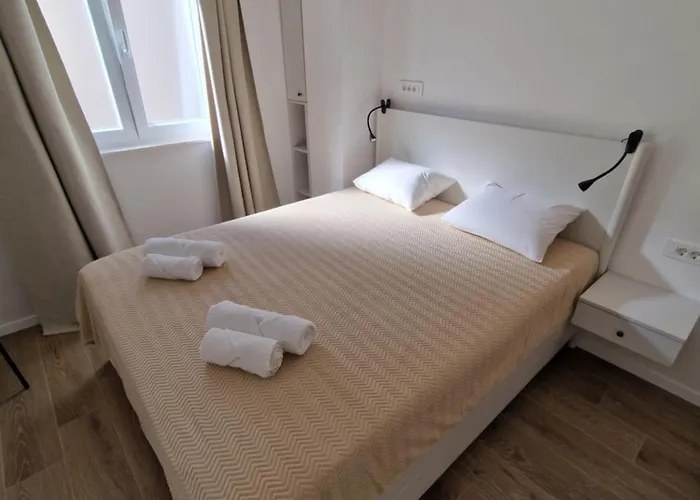 Apartment Tribunj Cvitan Tribunj (Sibenik-Knin)