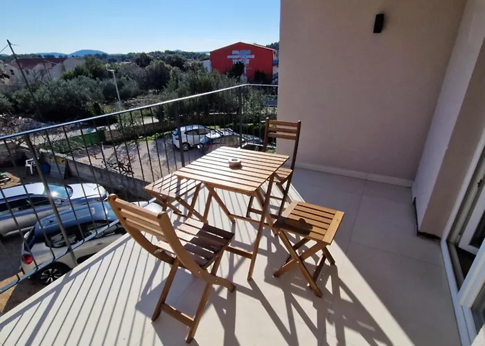 Tribunj Cvitan * Tribunj (Sibenik-Knin)