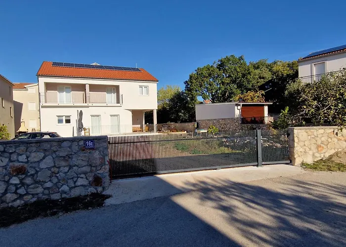 Tribunj Cvitan Apartment *