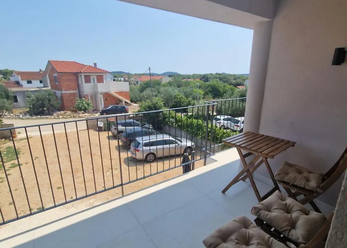 Tribunj Cvitan * Tribunj (Sibenik-Knin)